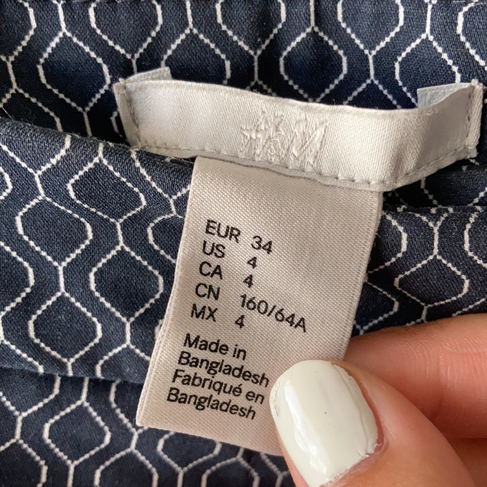 Pattern Pants - Picture 2 of 3